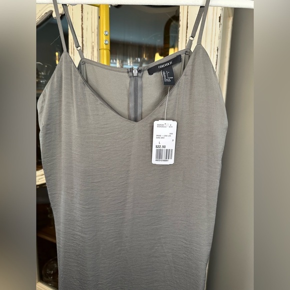 NWT - Forever 21 Dress - Picture 3 of 6